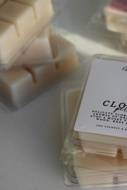 Maé Fleur clam shell wax melts