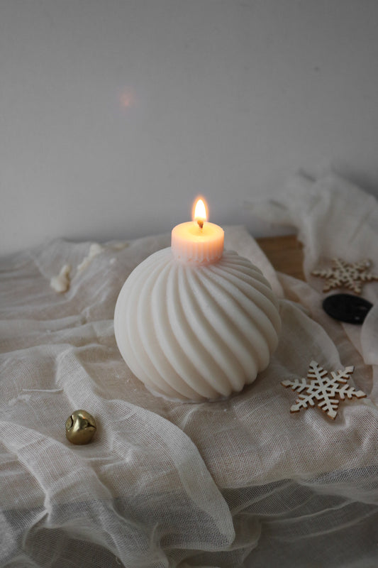 Large bauble candle - Maé Fleur