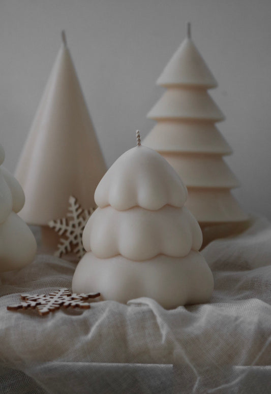 Small snowy cute christmas tree candle - Maé Fleur