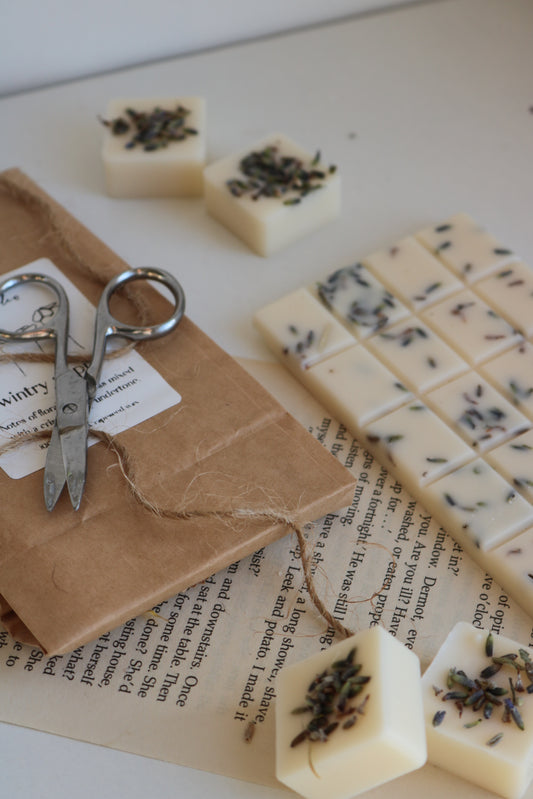 Botanical wax melt snap bar