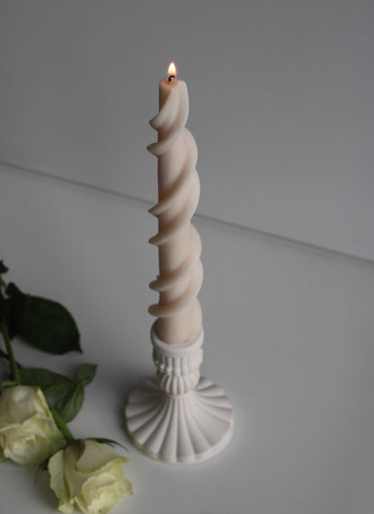 Twist style candle stick